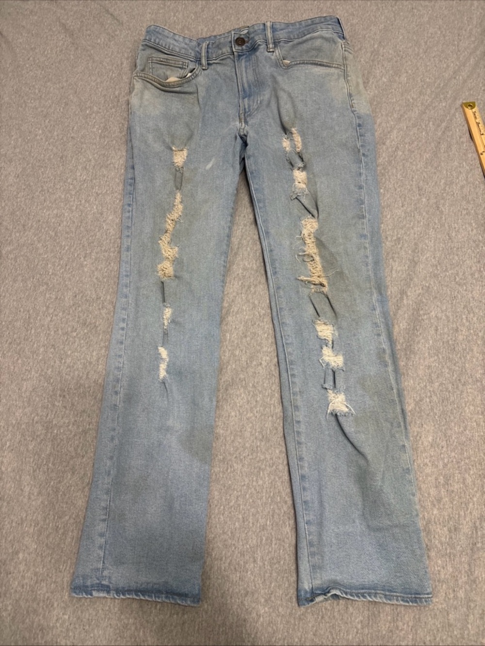 Denim&Co Light Blue Distressed Men's Straight Jeans